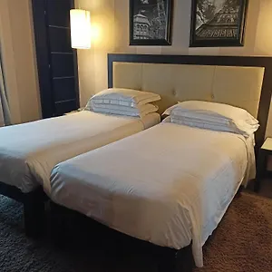 C-hotels Ambasciatori מלון